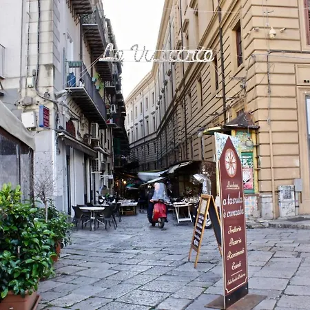 Vucciria 57 Nel Cuore Pulsante Della Movida !